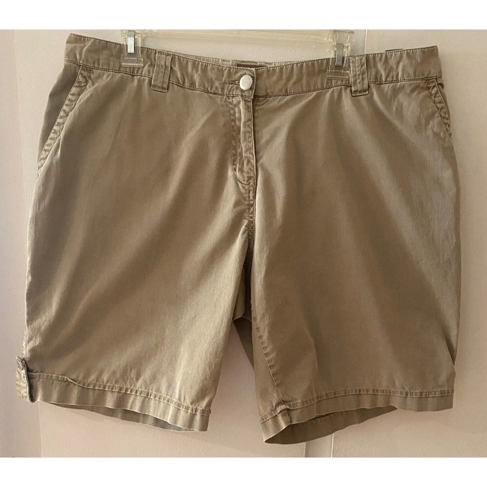 Avenue Chino Women's Shorts, Size 14